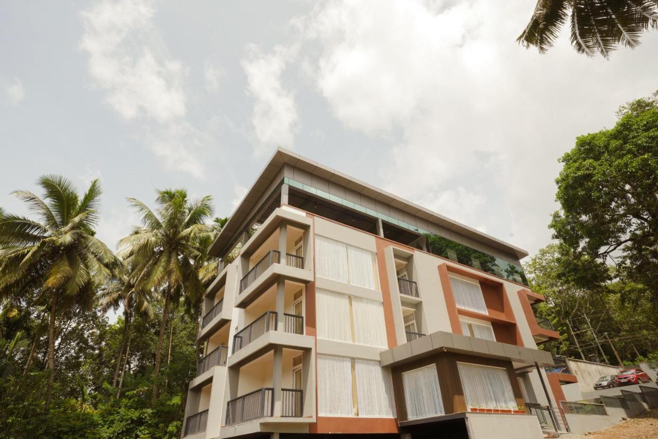 Bluemist Resorts Athirappilly エクステリア 写真